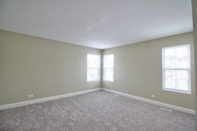 Building Photo - 4562 Garritano St