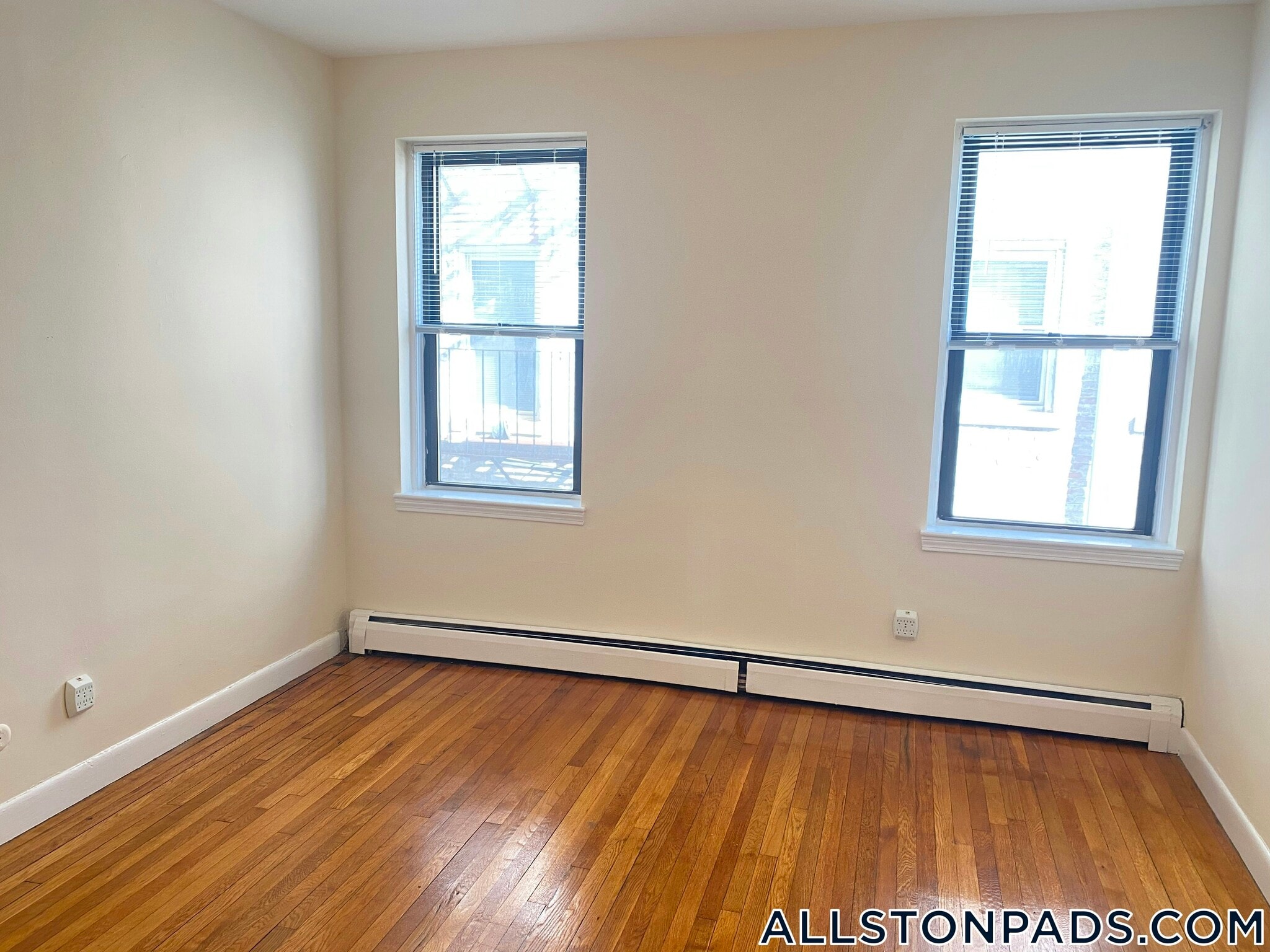 Building Photo - 64 Brighton Ave