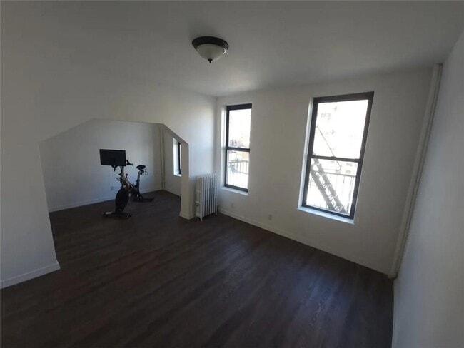 Building Photo - 4019 8th Ave