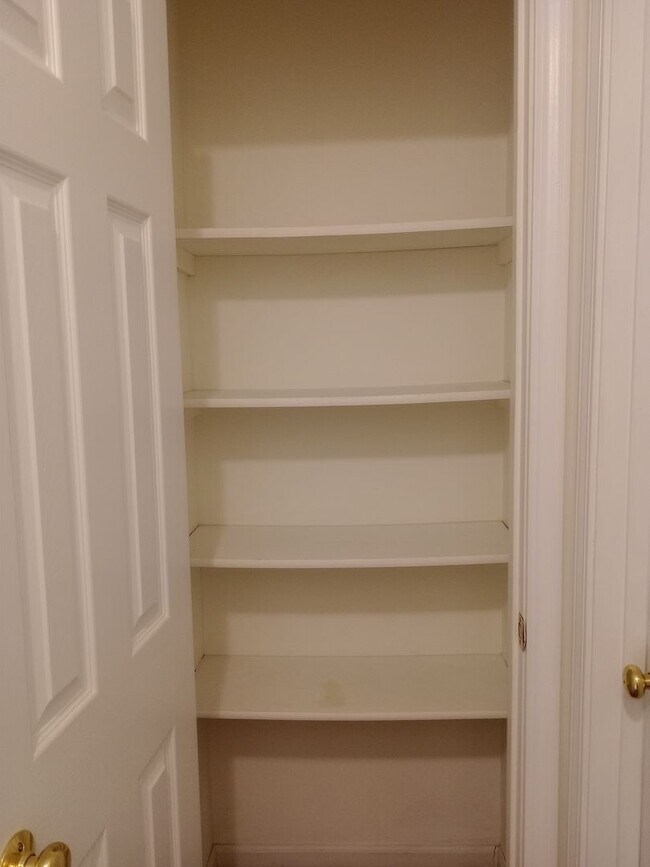 Building Photo - 2416-2418 Calder Ct.