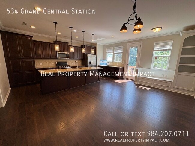 Building Photo - 534 Grand Central Sta