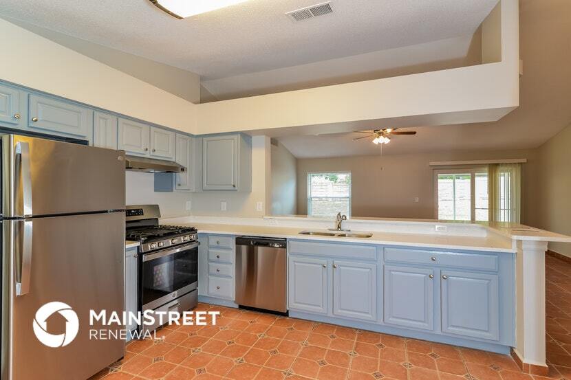 Building Photo - 13130 Pinyon Dr