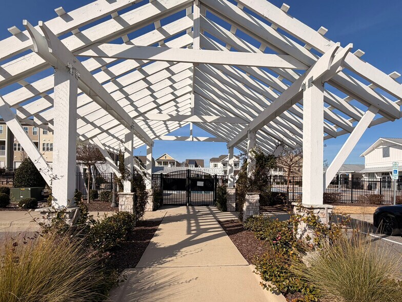 Building Photo - 6623 Perry Creek Rd