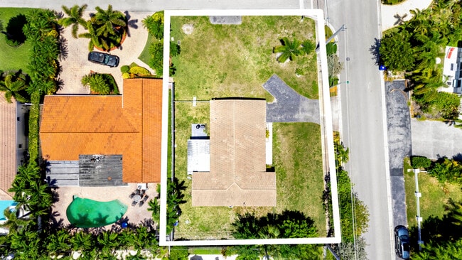 Building Photo - 4511 Sea Grape Dr