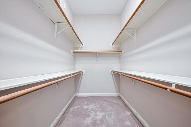 Building Photo - 5547 Cranston Ct