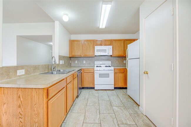 Building Photo - 21603 Juniper Meadows Dr