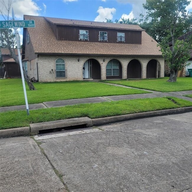 Building Photo - 10601 Sagewind Dr