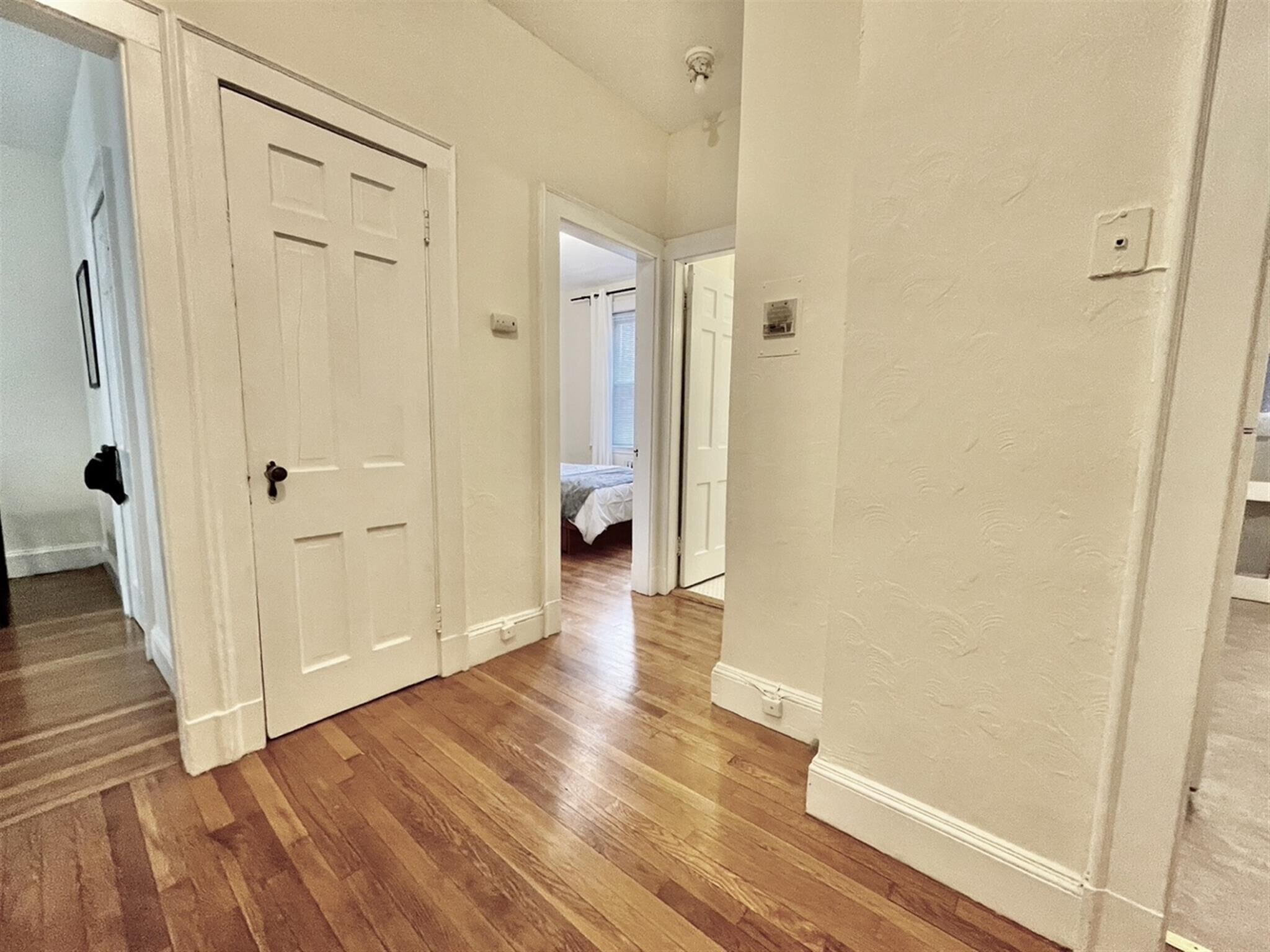 Building Photo - 71 Martin St