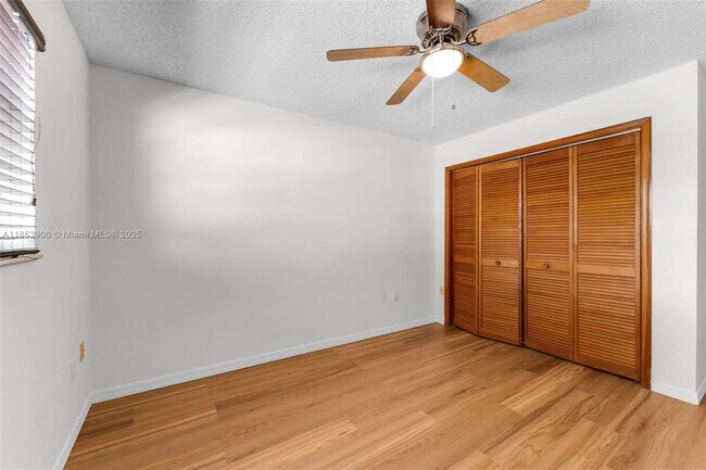 Building Photo - 8131 SW 90th Ave