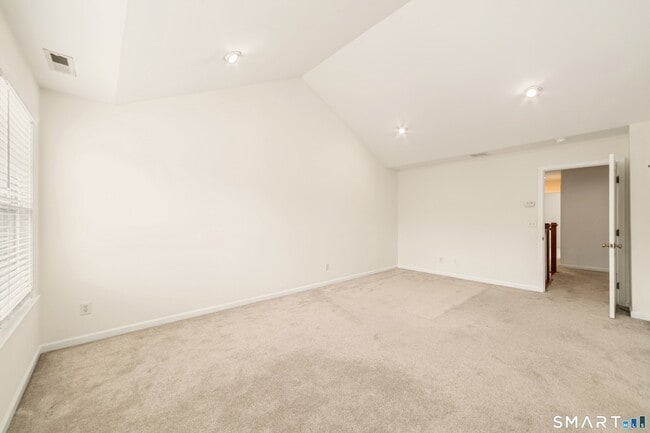 Building Photo - 13 Paulding Terrace