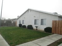 Building Photo - 4203 Manor St