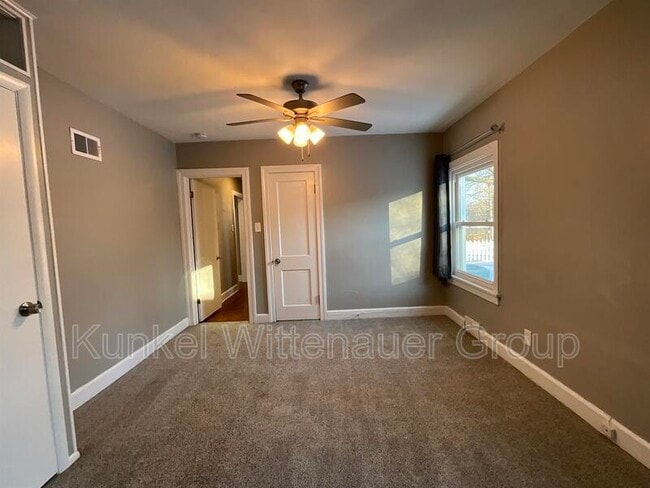 Building Photo - 132 N 82nd St