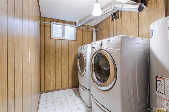 Building Photo - 755 Braun St