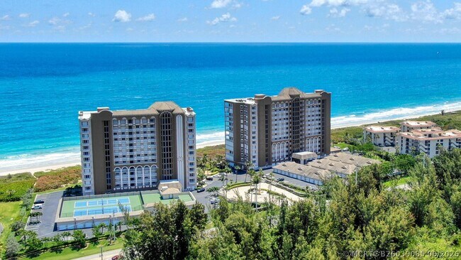 Building Photo - 4180 N Hwy A1A