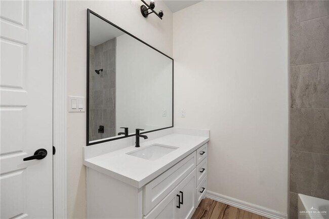 Building Photo - 3617 S Apex St