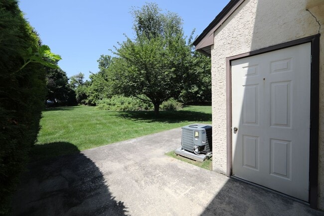 Building Photo - 118 Allens Ln