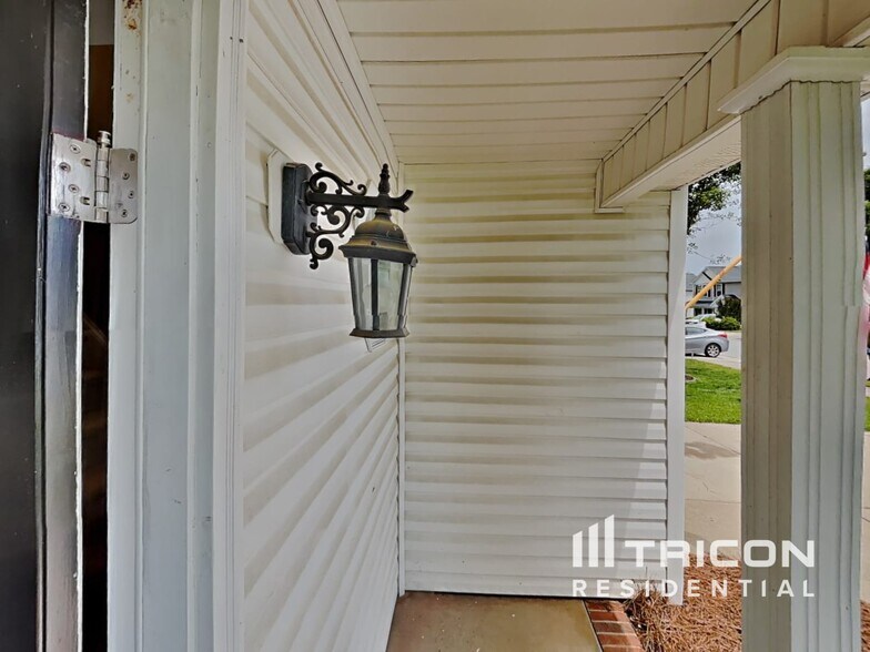 Building Photo - 1145 Langston Dr