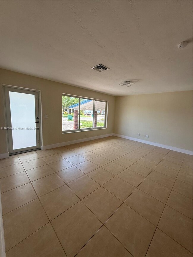 Building Photo - 10471 SW 47th St