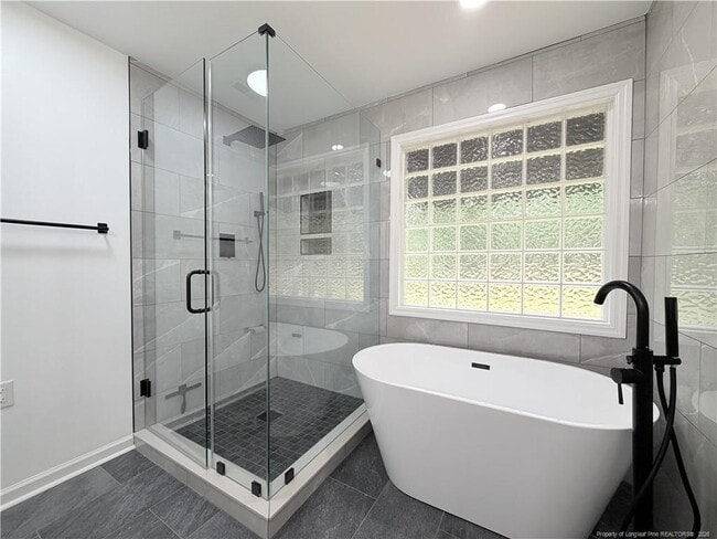 Building Photo - 3083 Carolina Way