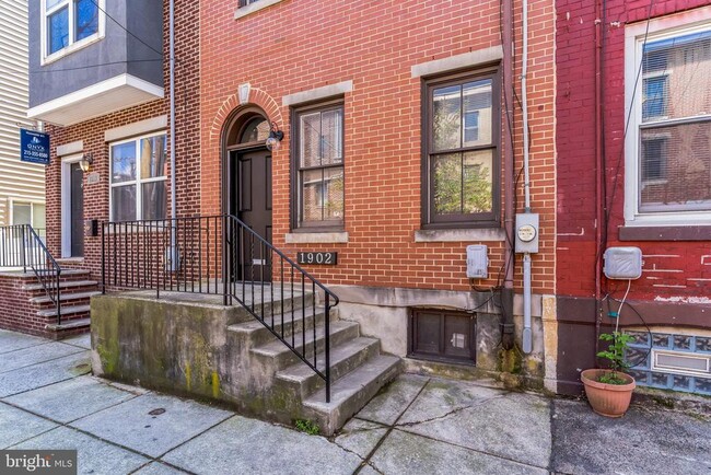 Building Photo - 1902 Carpenter St