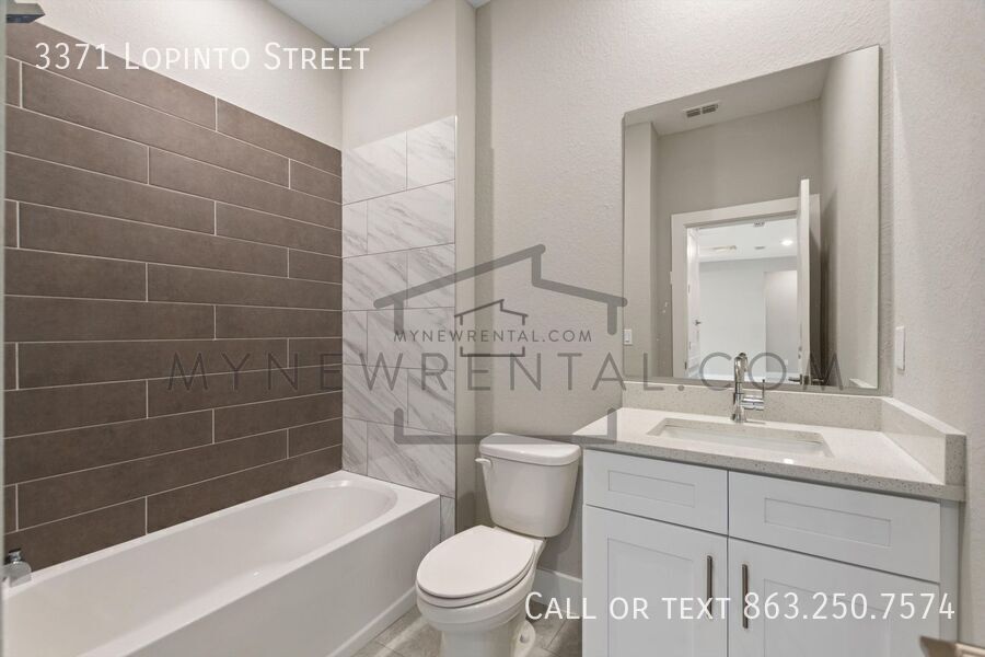 Building Photo - 3371 Lopinto St