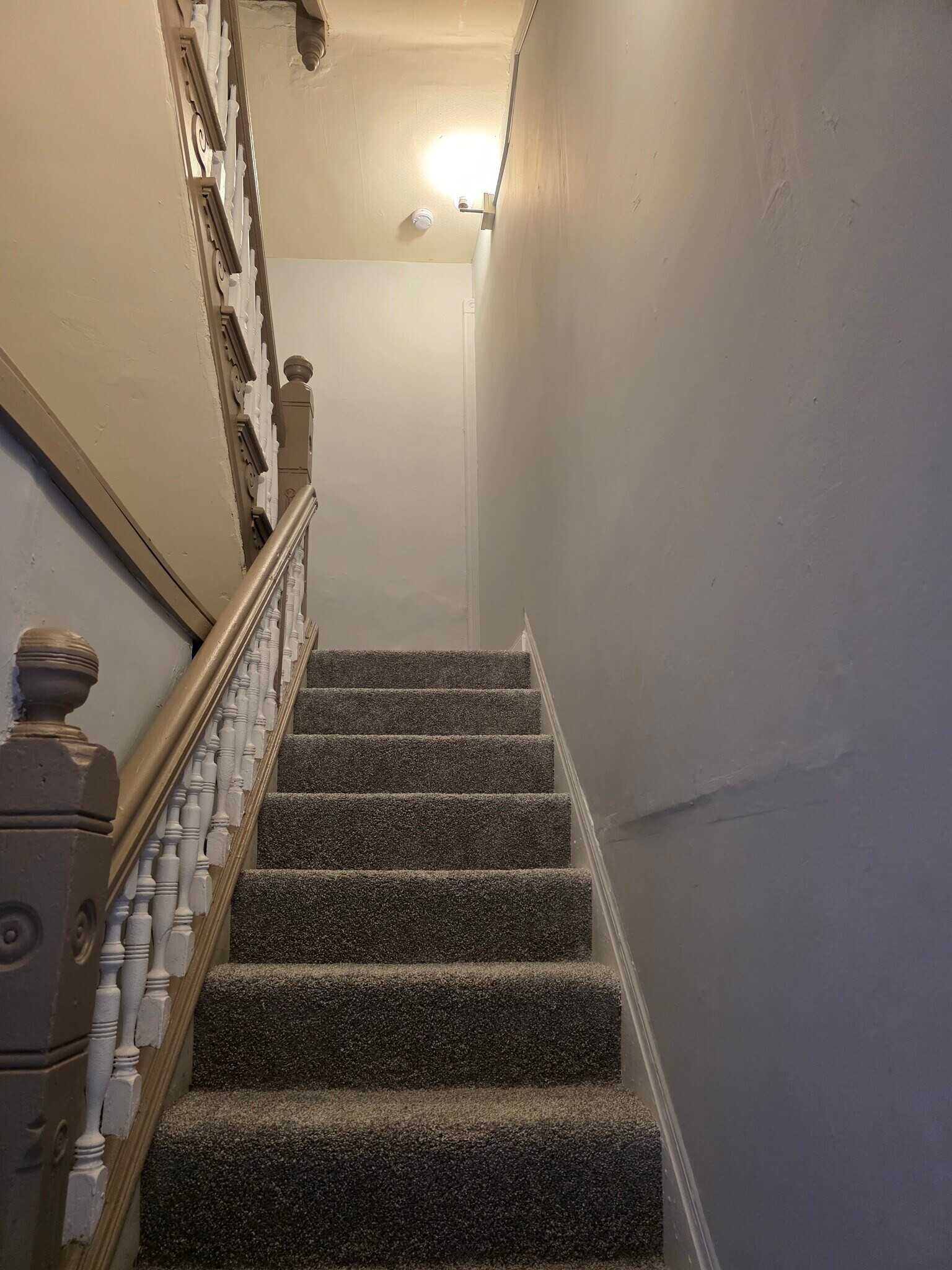 Building Photo - 5487 Hays St