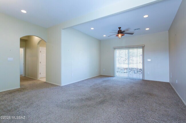 Building Photo - 290 Via Mantaraya