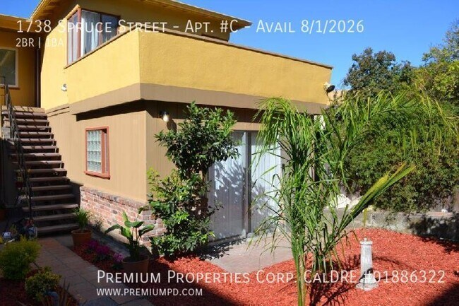 Building Photo - 1738 Spruce St