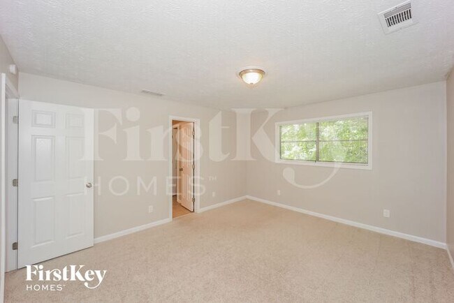 Building Photo - 815 San Remo Ct