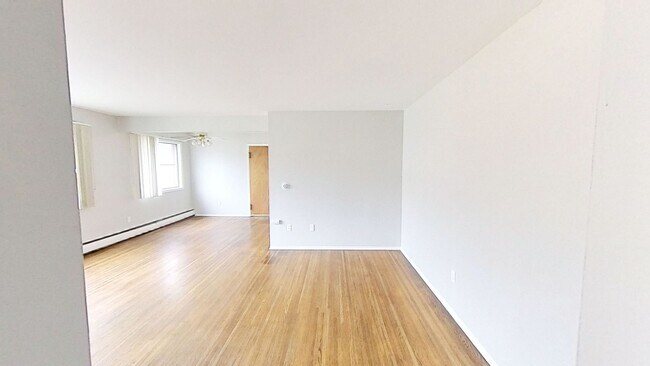 Building Photo - 146 Woodhill Dr