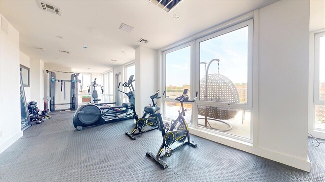 Building Photo - 138-28 Queens Blvd