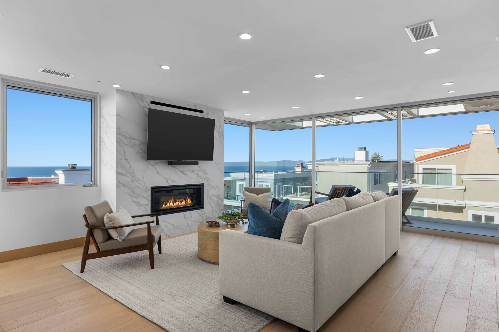 Building Photo - 2019 Highland Ave