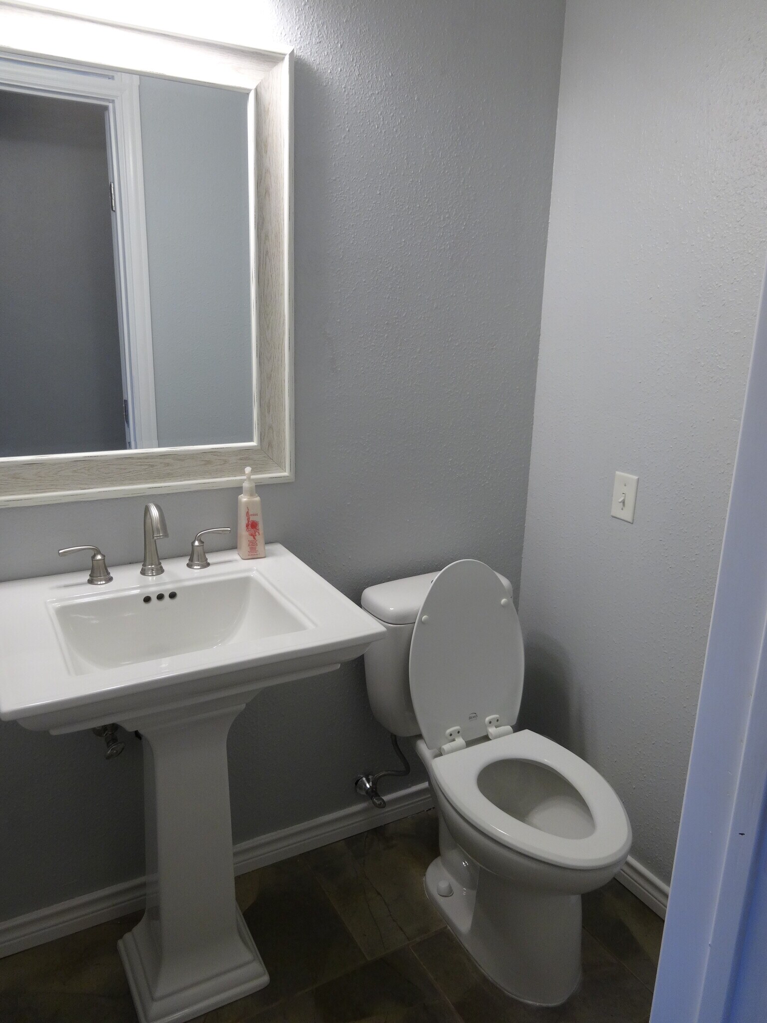 Half Bath - 4406 Parkhurst Dr