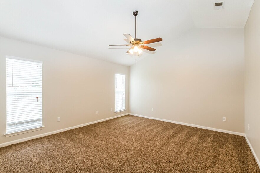 Building Photo - 2717 Baird Dr