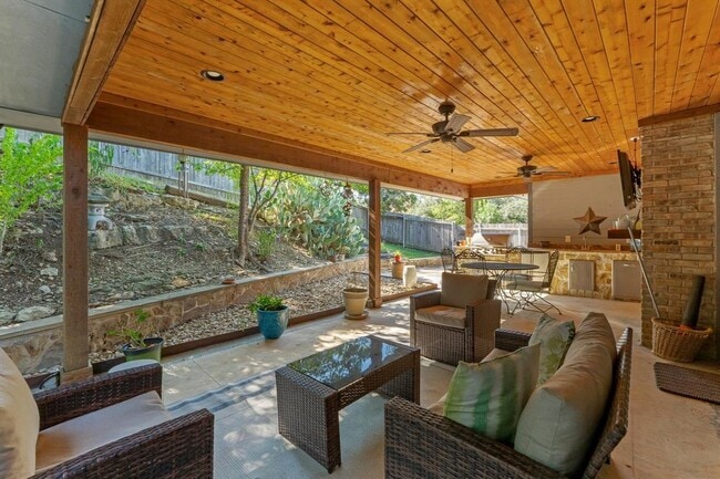 Building Photo - 10701 Leafwood Ln