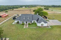 Building Photo - 4908 Glenwood Ln