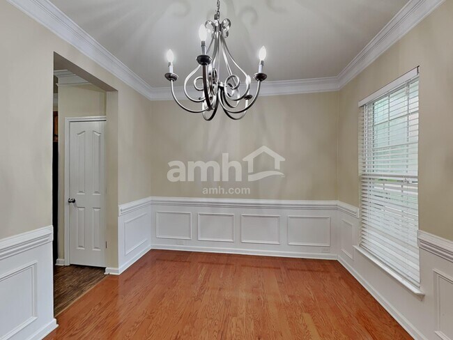 Building Photo - 114 Fining Ct