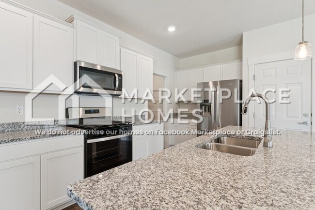 Building Photo - 8334 Bright Water Dr