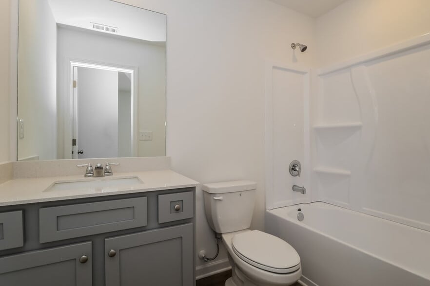 Building Photo - 209 Paisley Wy