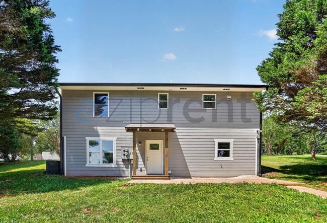 Building Photo - 500 Camp Creek Cir