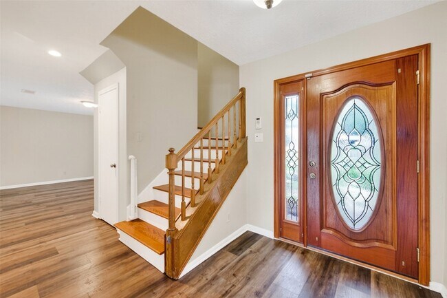 Building Photo - 18111 Shireoak Dr