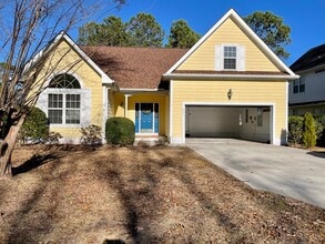 Building Photo - 3 Bedroom 2 Bathroom with a  Bonus Room  House in Winding River Plantation