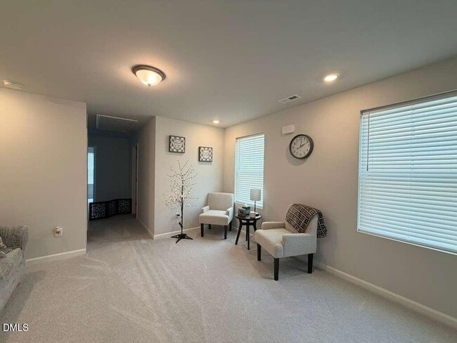 Building Photo - 319 Aster Bloom Ln