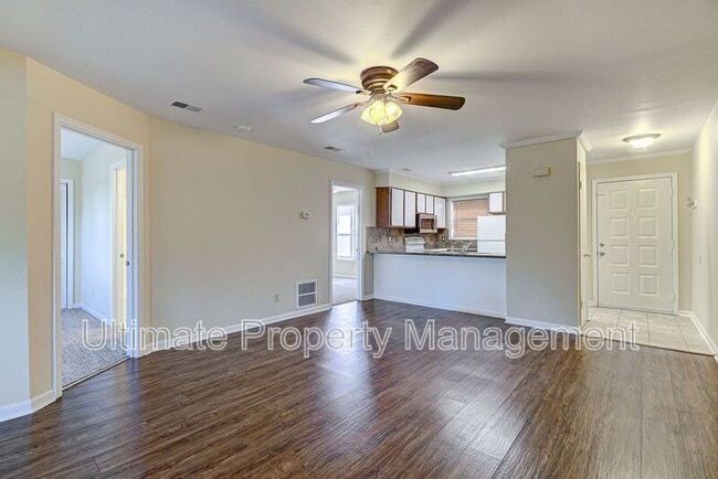 Building Photo - 2504 Flint Dr