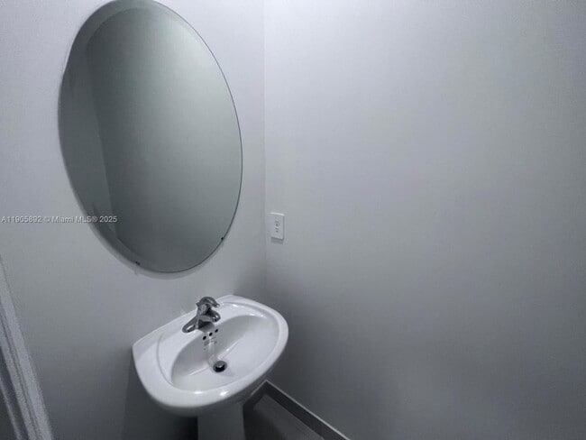 Building Photo - 11911 SW 246 Terrace