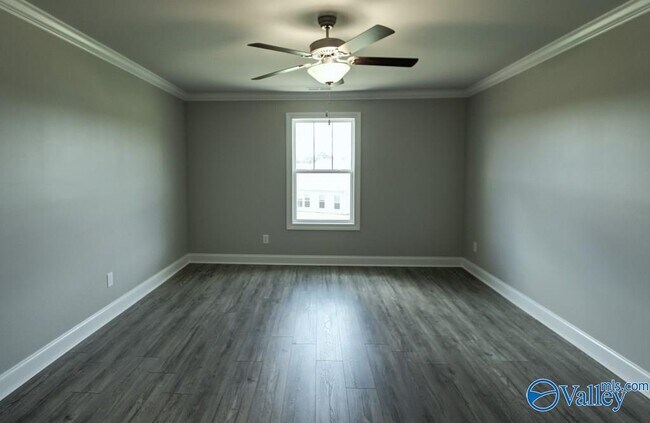 Building Photo - 17212 Stonegate Dr
