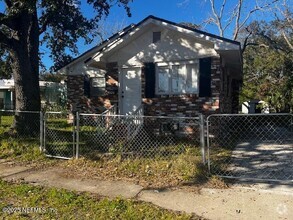 Building Photo - 1587 W 19th St