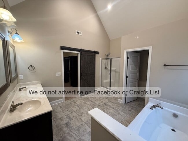 Building Photo - Carolina Lakes- Maplewood Drive