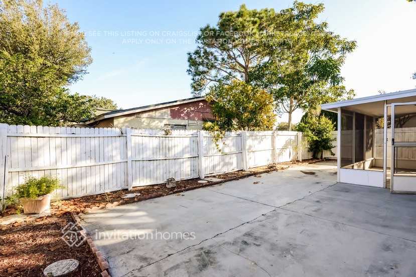 Building Photo - 6401 Bali Ct