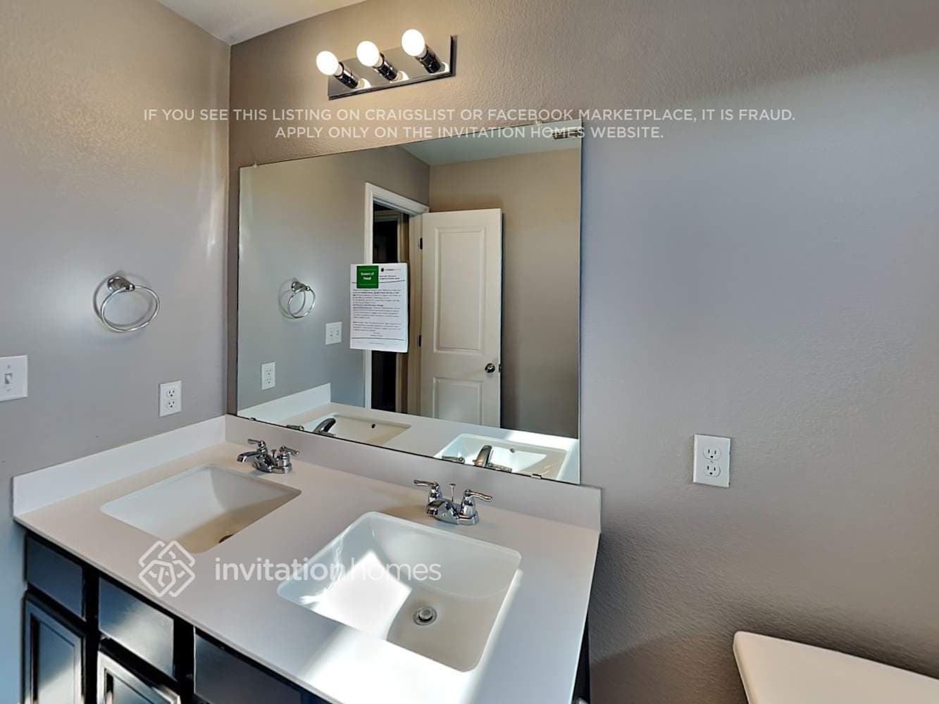 Building Photo - 1041 Esplanade Pkwy